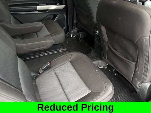 Used 2022 Ford Explorer XLT image 38