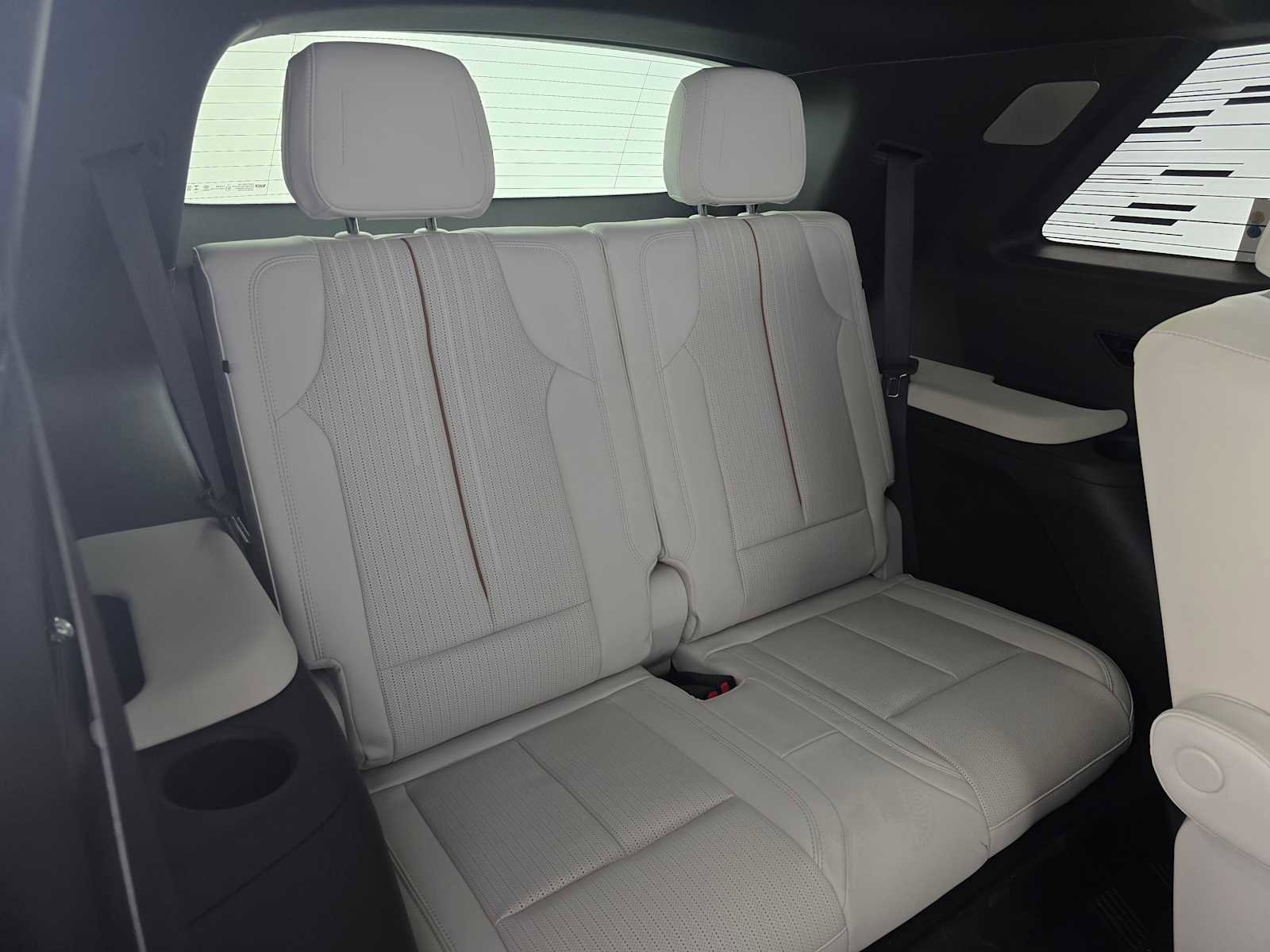 New 2026 Cadillac Vistiq Sport w/ LPO, Floor Liner Package image 14