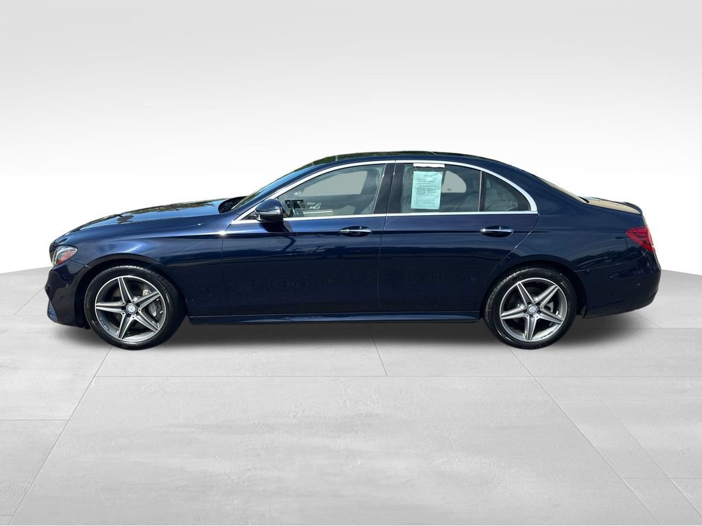 Used 2017 Mercedes-Benz E 300 4MATIC image 4