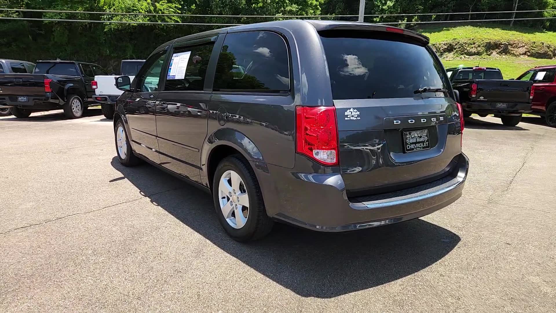 Used 2016 Dodge Grand Caravan SE w/ Quick Order Package 29E SE FWD image 3