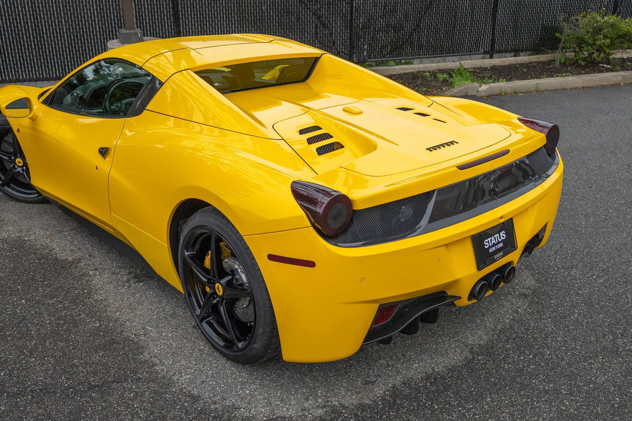 Used 2013 Ferrari 458 Spider RWD image 51