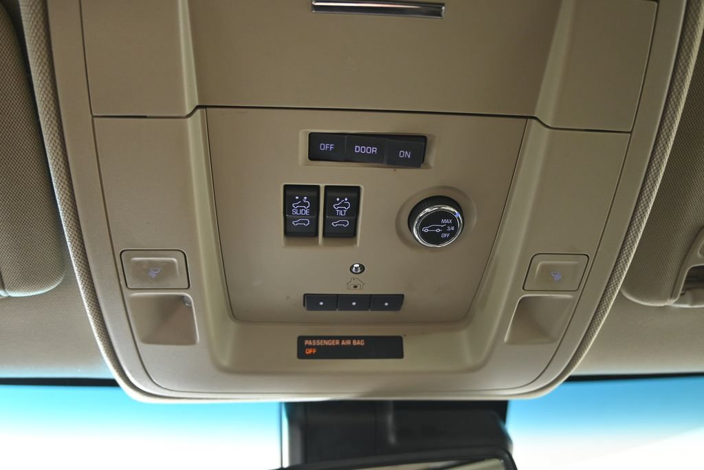 Used 2019 Chevrolet Tahoe Premier AWD/4WD image 37