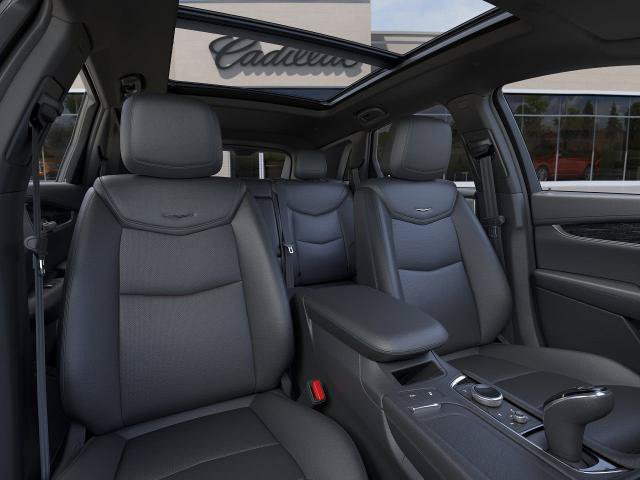 New 2025 Cadillac XT5 Premium Luxury w/ LPO, Floor Liner Package AWD/4WD image 16