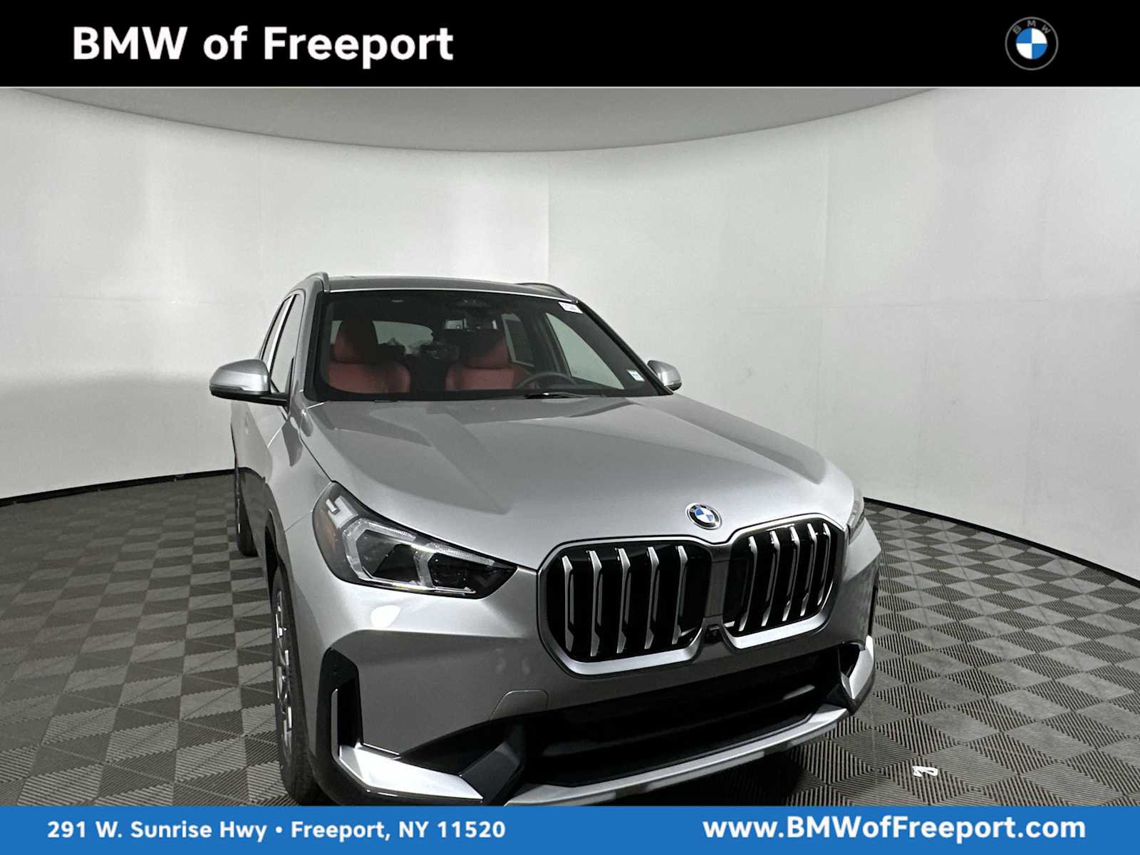 New 2025 BMW X1 xDrive28i w/ Premium Package