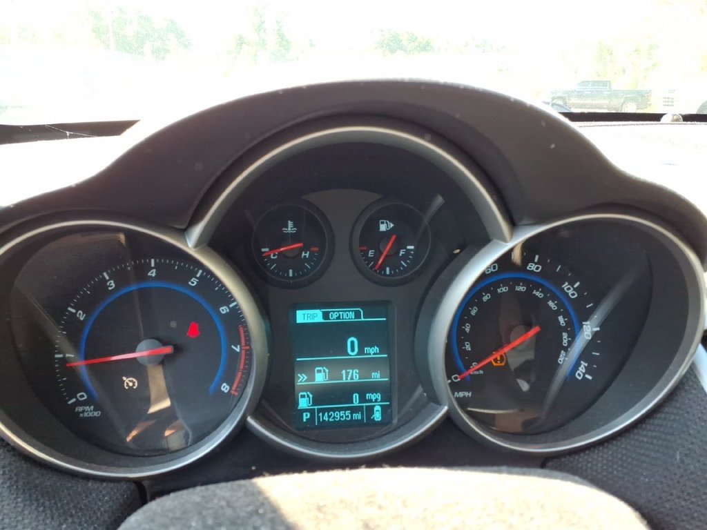 Used 2016 Chevrolet Cruze LT FWD image 16