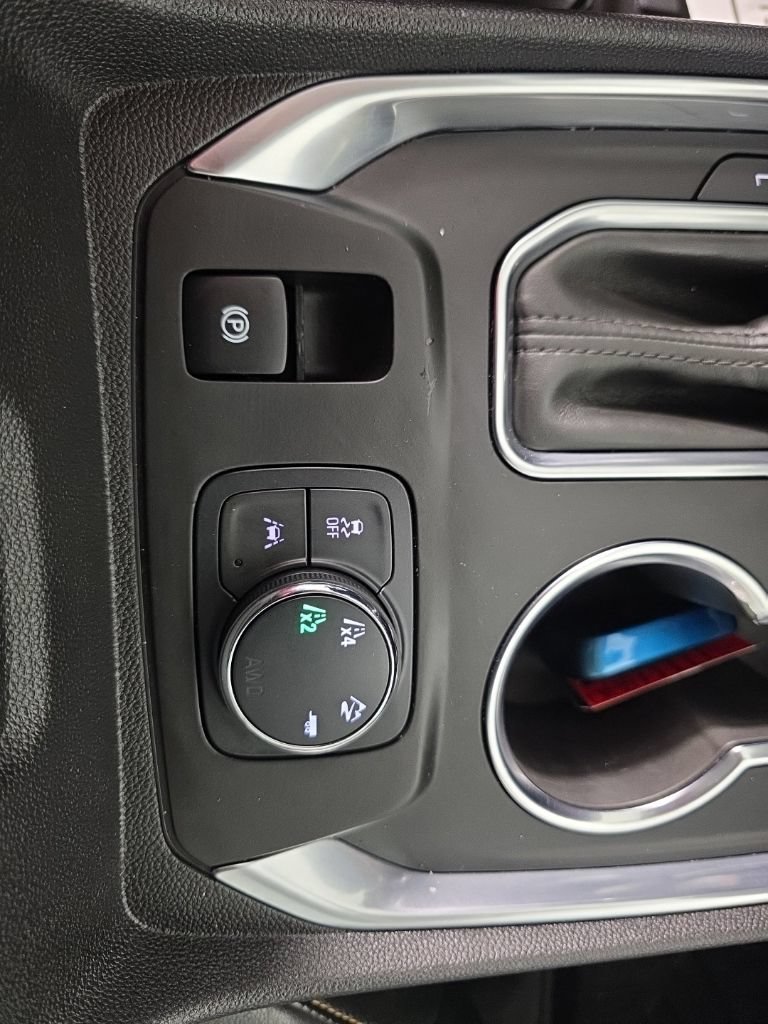 Used 2018 Chevrolet Traverse Premier AWD/4WD image 24