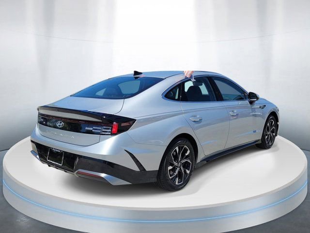 Certified 2025 Hyundai Sonata SEL FWD image 4
