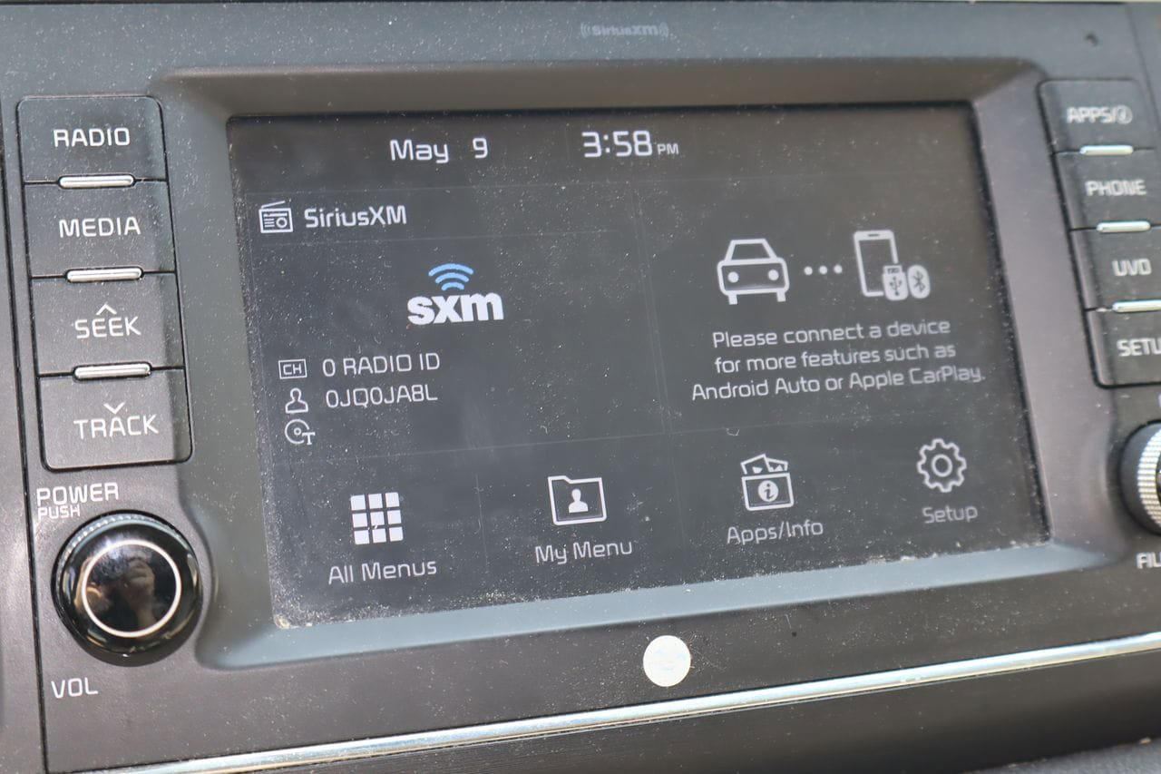 Used 2018 Kia Sedona LX w/ LX Essentials Premium Package FWD image 9