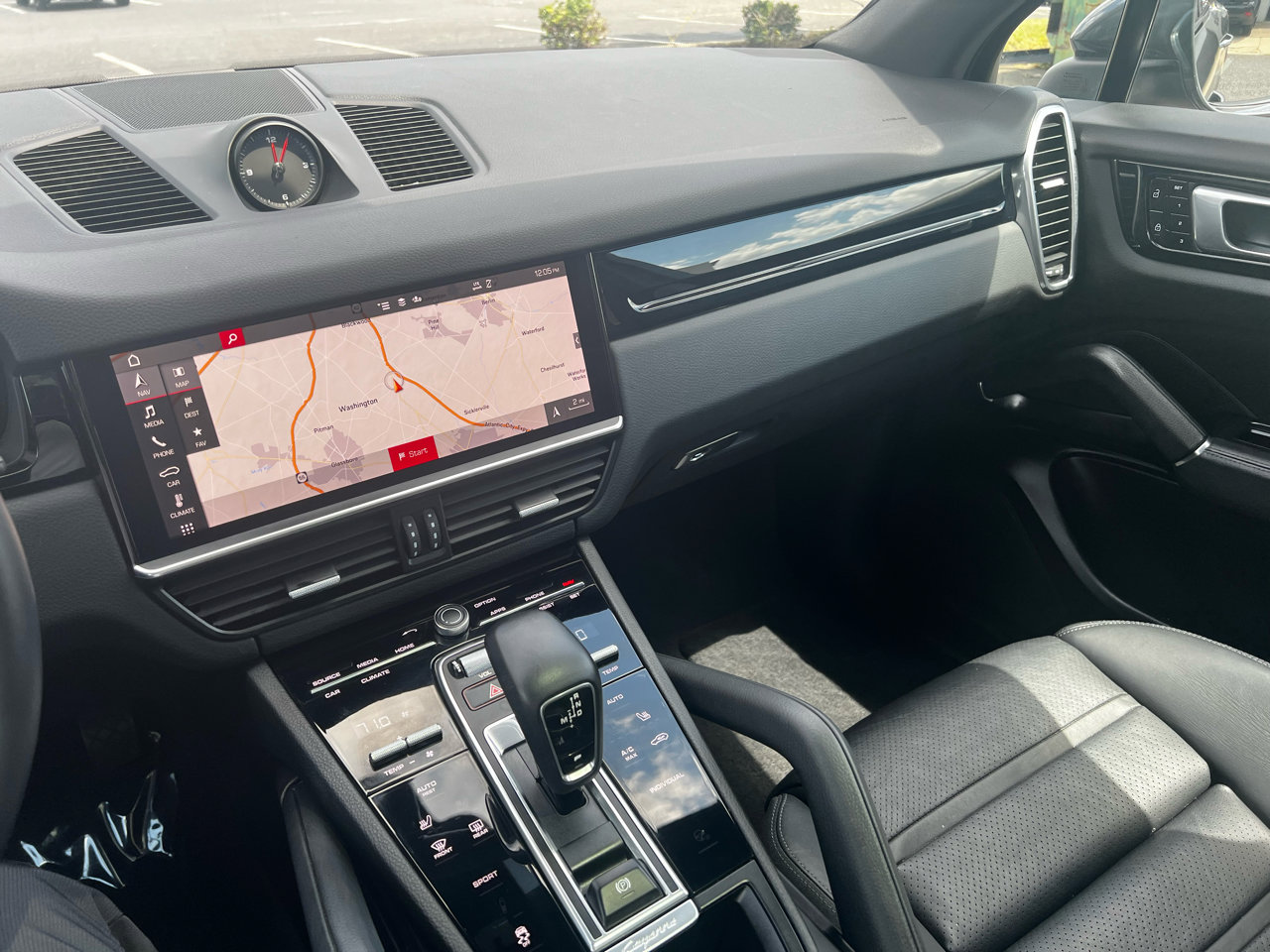 Used 2021 Porsche Cayenne image 13