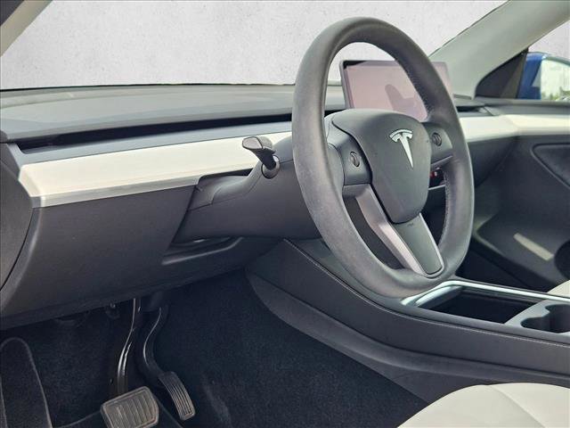 Used 2024 Tesla Model Y Long Range image 10