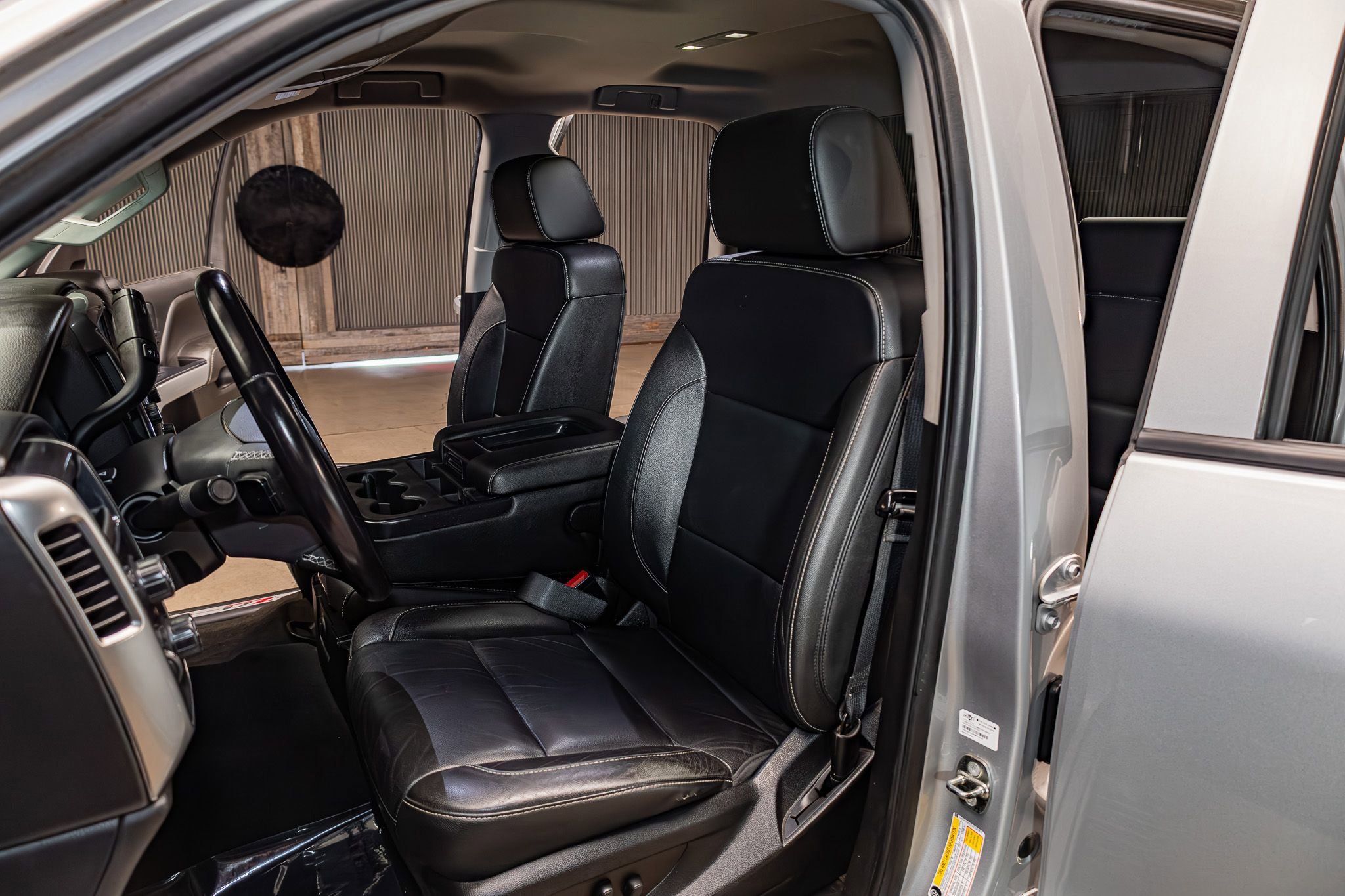 Used 2018 Chevrolet Silverado 1500 LT w/ All Star Edition AWD/4WD image 19