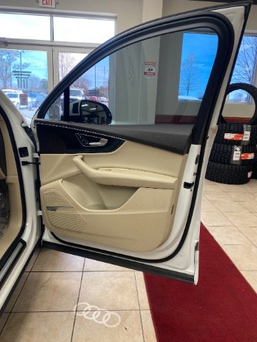 Used 2019 Audi Q7 3.0T Premium Plus w/ Premium Plus Package image 16