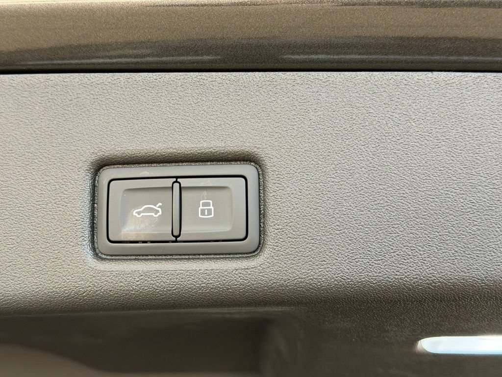 New 2026 Audi SQ5 Premium Plus AWD/4WD image 15