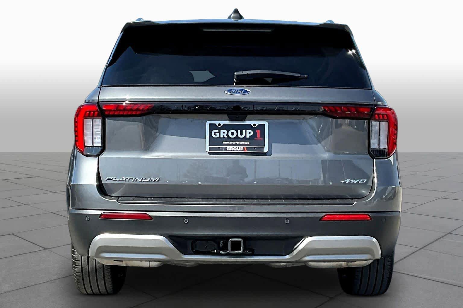 Used 2025 Ford Explorer Platinum w/ LUX Leather Package image 5