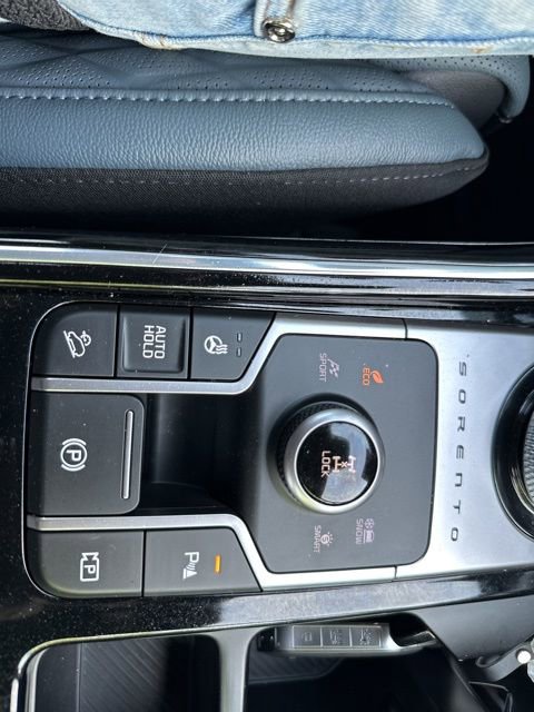 Certified 2025 Kia Sorento SX Prestige image 41