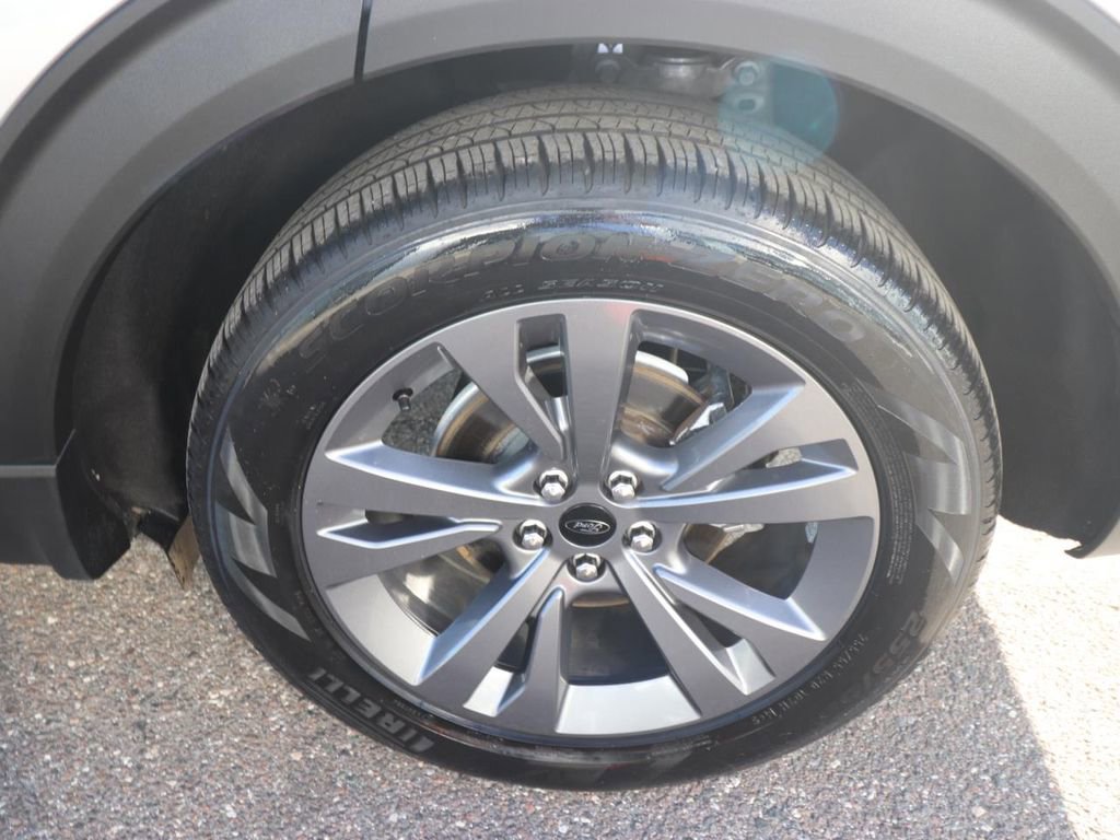 Used 2022 Ford Explorer XLT w/ Equipment Group 202A RWD image 27