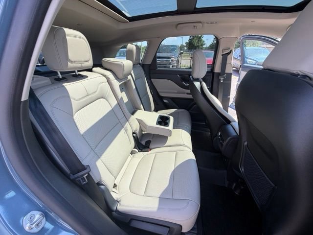 Certified 2026 Lincoln Corsair Premiere AWD/4WD image 38