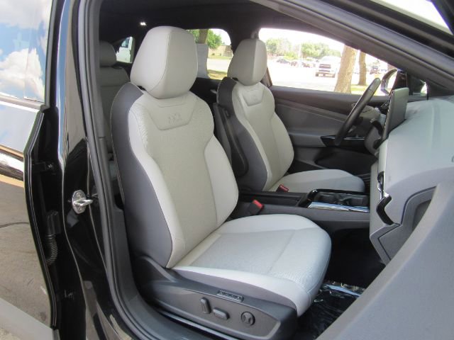 Used 2021 Volkswagen ID.4 Pro S w/ Gradient Package image 24