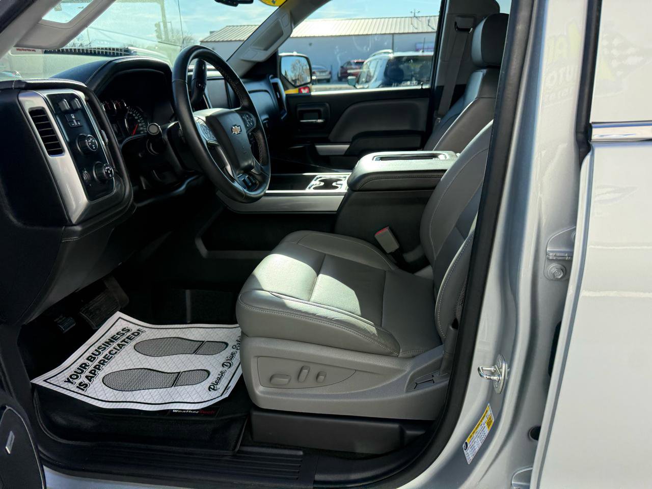 Used 2016 Chevrolet Silverado 1500 LTZ w/ LTZ Plus Package AWD/4WD image 11