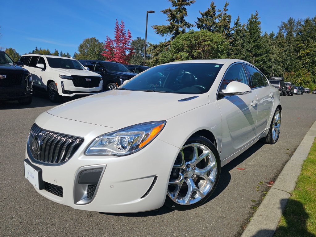 Used 2017 Buick Regal GS w/ Driver Confidence Package #2 AWD/4WD image 3