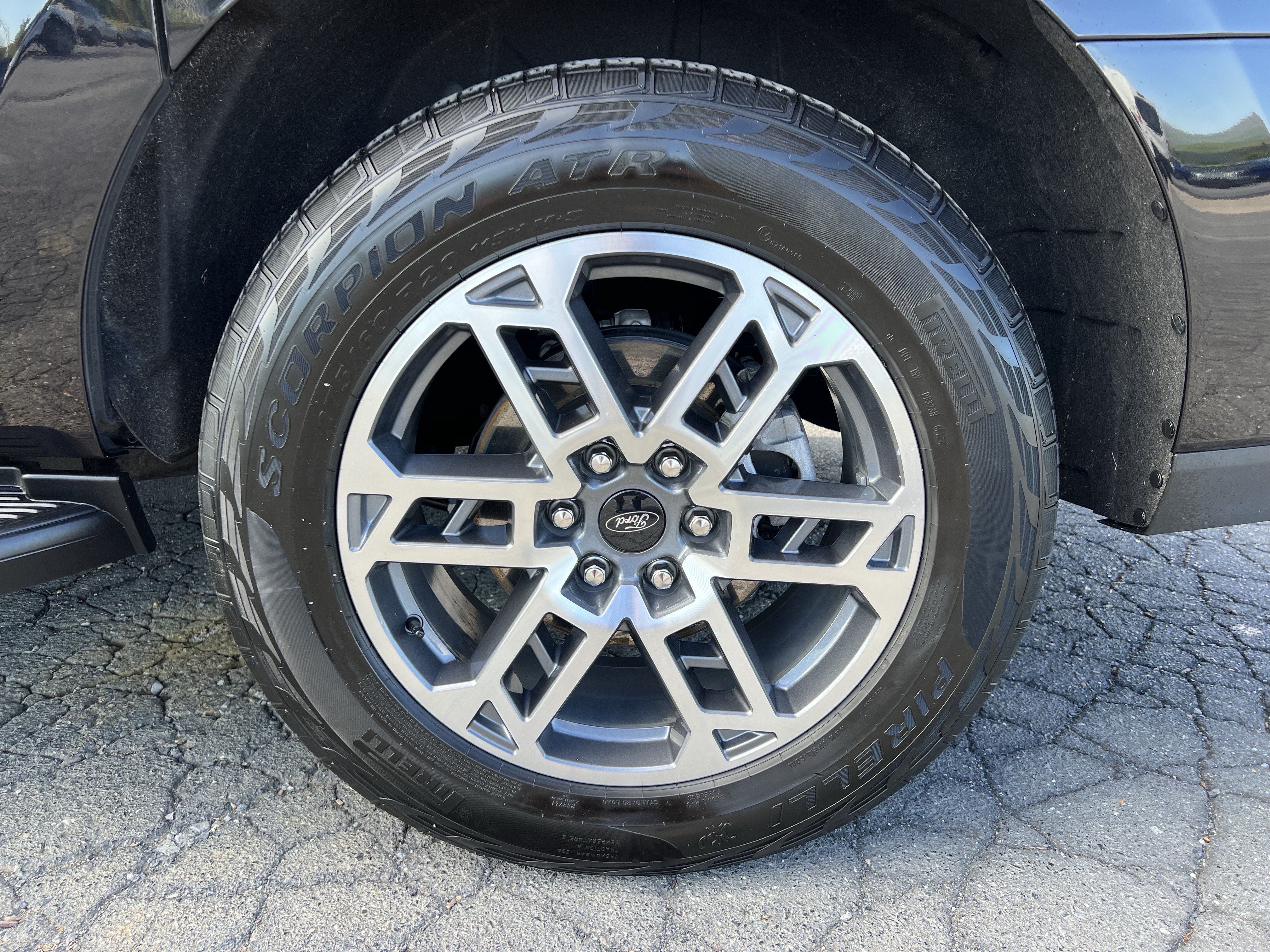 Used 2025 Ford Expedition Max Active AWD/4WD image 19