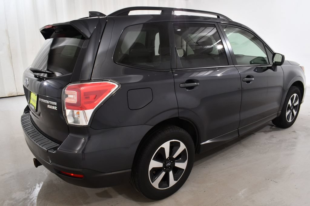Used 2017 Subaru Forester 2.5i Premium w/ All-Weather Package AWD/4WD image 11