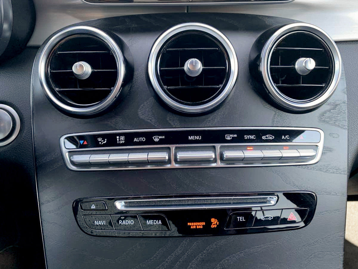 Used 2019 Mercedes-Benz GLC 300 image 29