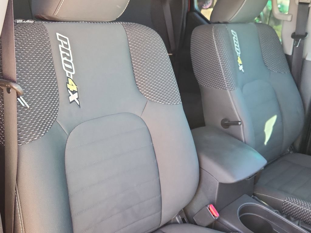 Used 2018 Nissan Frontier PRO-4X AWD/4WD image 14