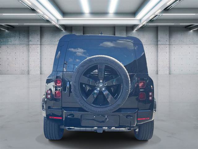 Used 2024 Land Rover Defender 110 X-Dynamic SE AWD/4WD image 5