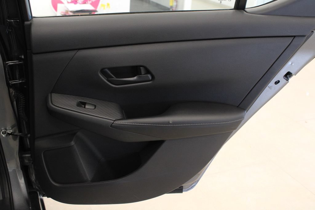 Used 2024 Nissan Sentra S FWD image 28