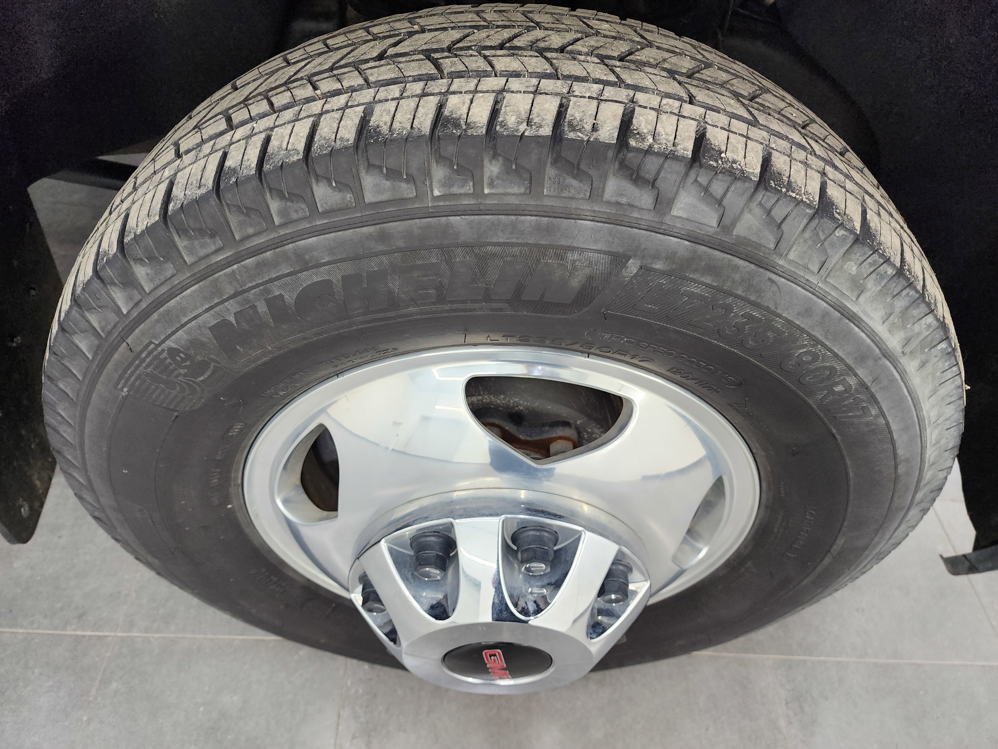 Used 2023 GMC Sierra 3500 Denali w/ Denali Ultimate Package image 3