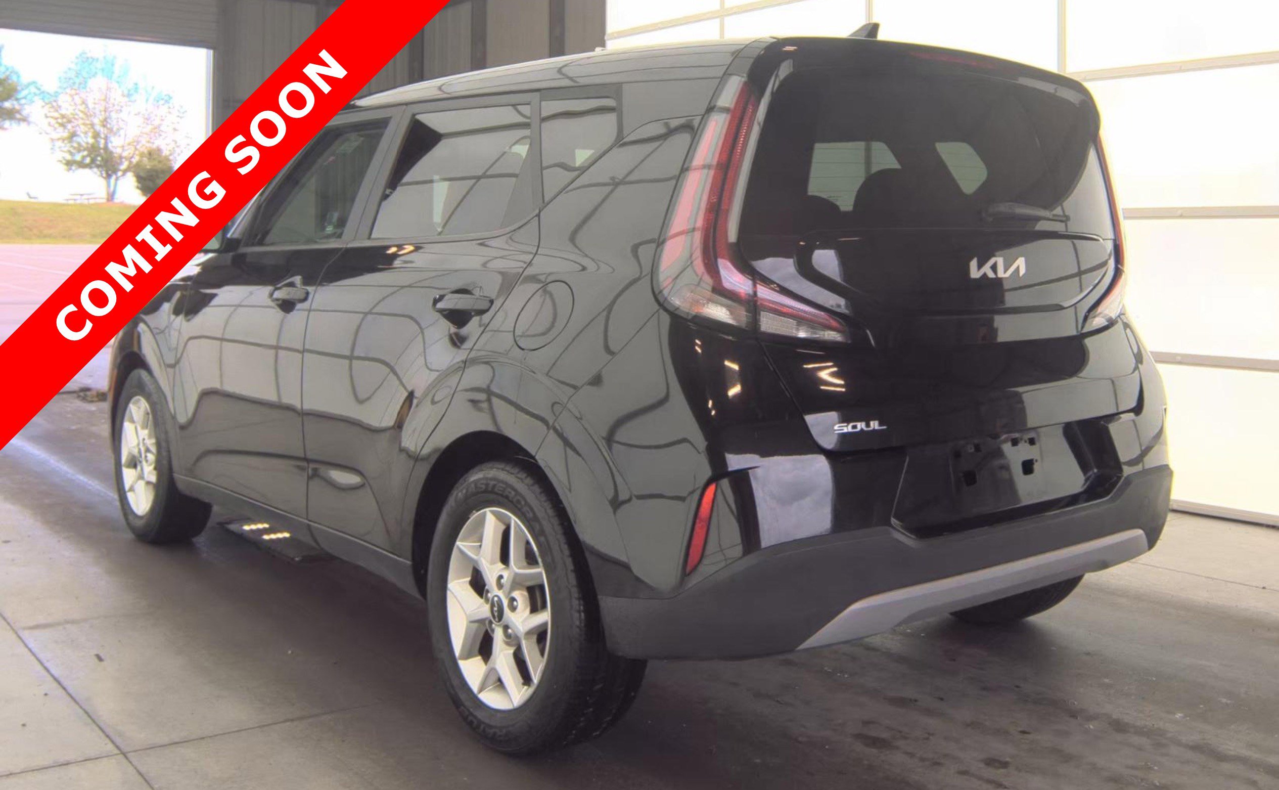 Used 2023 Kia Soul S FWD image 5
