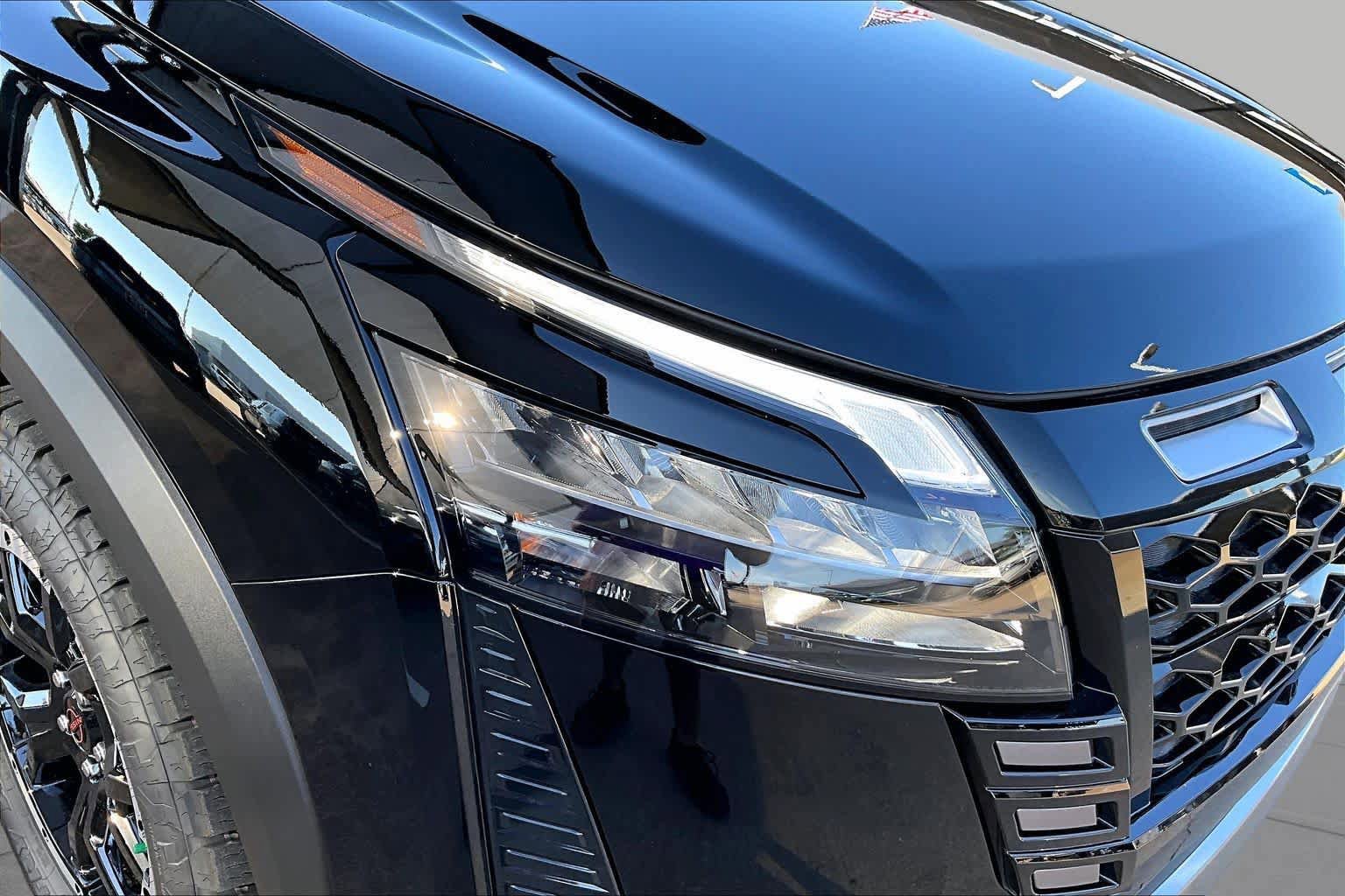 New 2026 Nissan Pathfinder Rock Creek AWD/4WD image 13