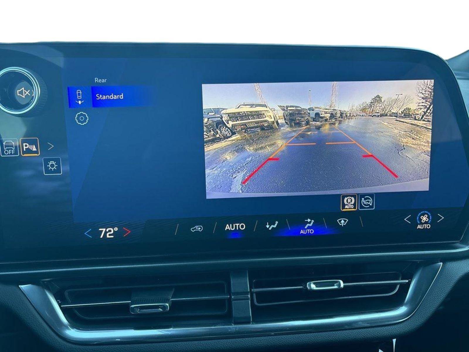 New 2026 Chevrolet Equinox EV LT FWD image 10
