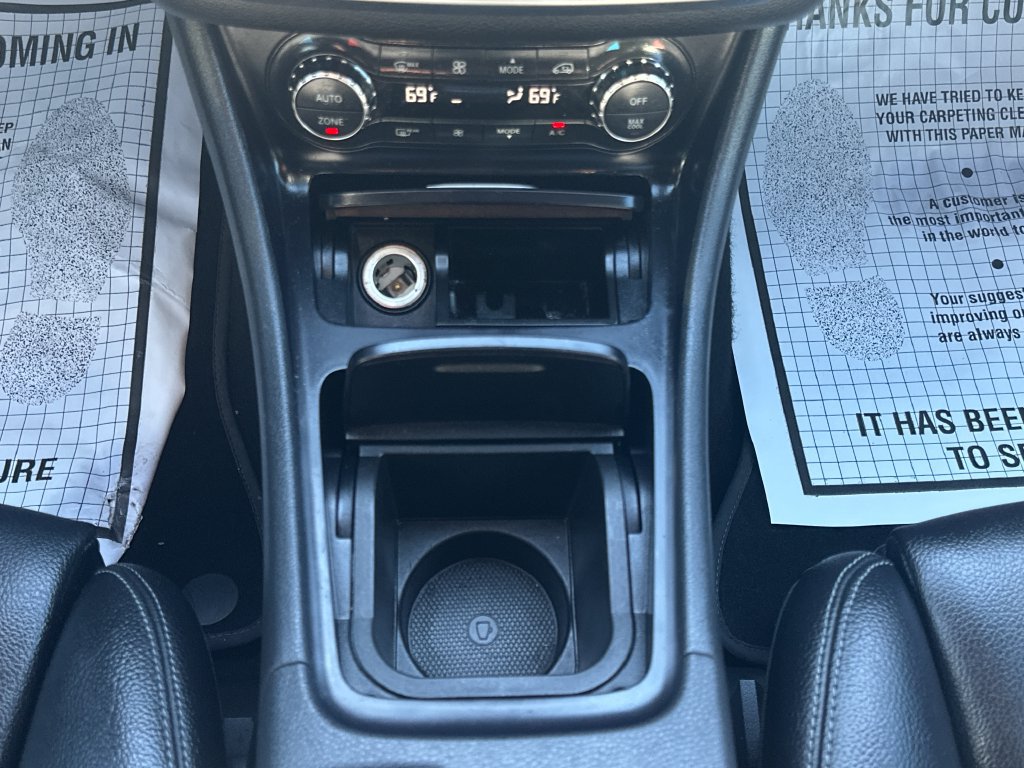 Used 2016 Mercedes-Benz GLA 250 4MATIC image 31
