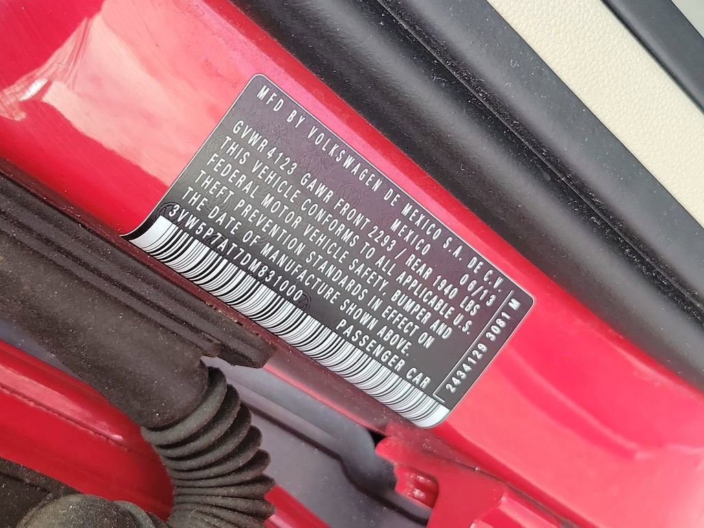 Used 2013 Volkswagen Beetle 2.5 image 39