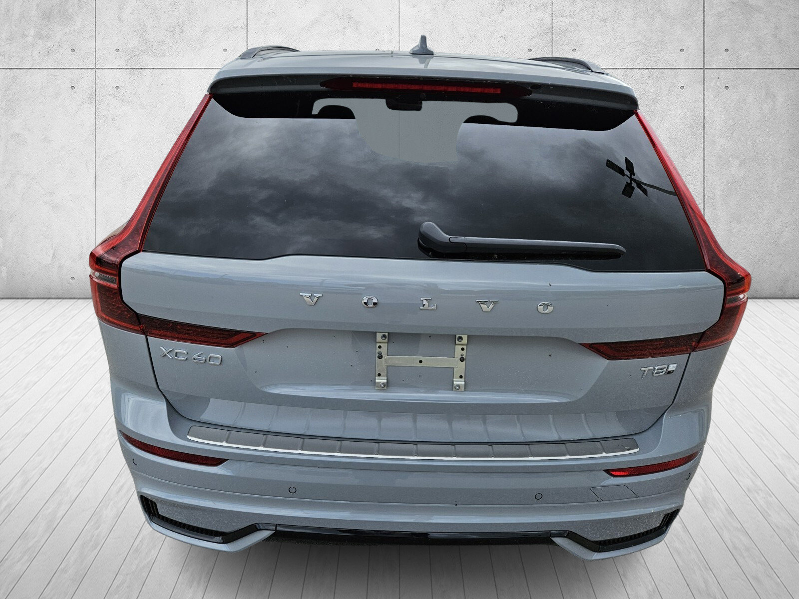 New 2026 Volvo XC60 T8 Plus w/ Protection Package Premier AWD/4WD image 6