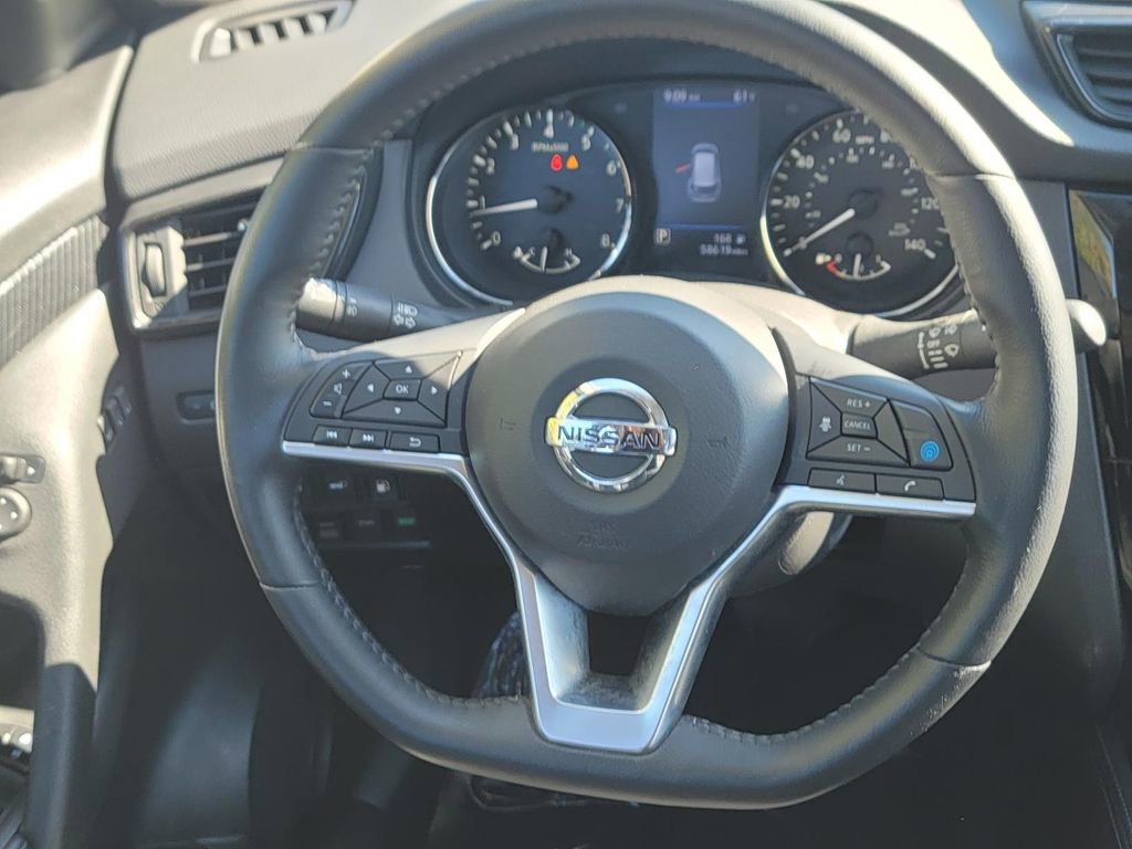 Used 2018 Nissan Rogue SL w/ Premium Package AWD/4WD image 18