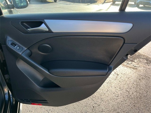 Used 2012 Volkswagen Golf 4-Door image 20