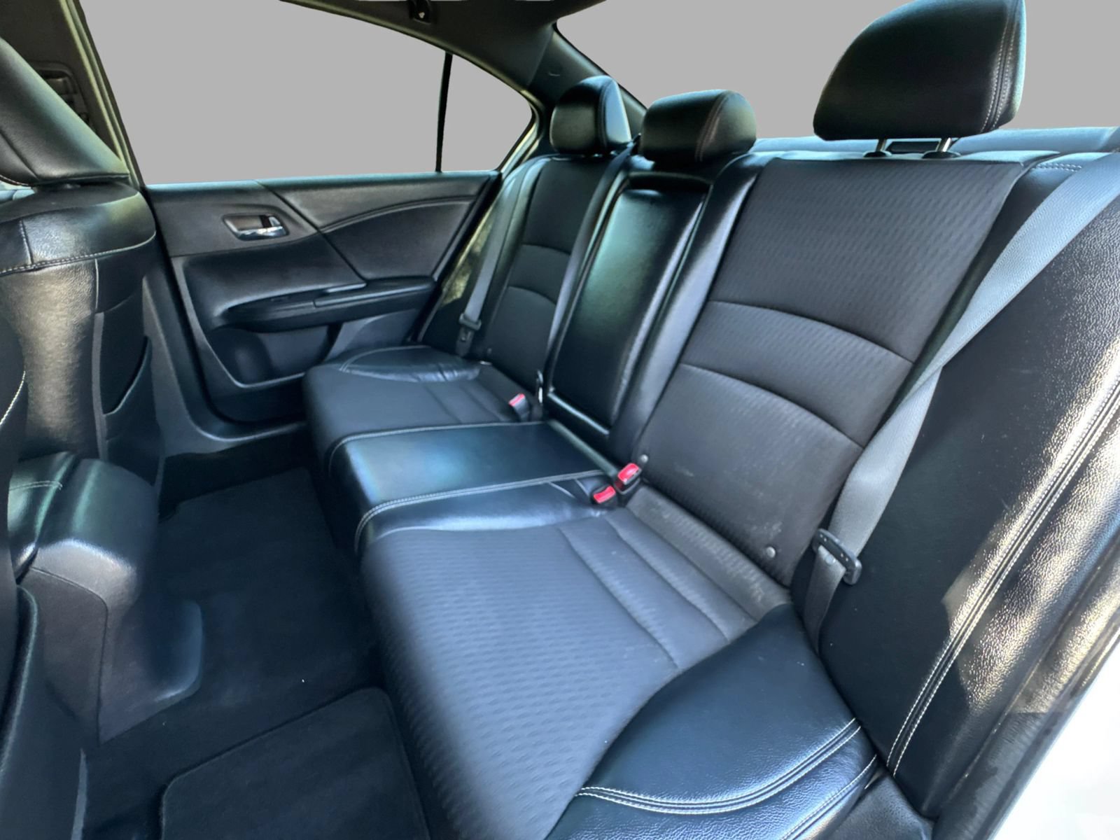 Used 2017 Honda Accord Sport image 36