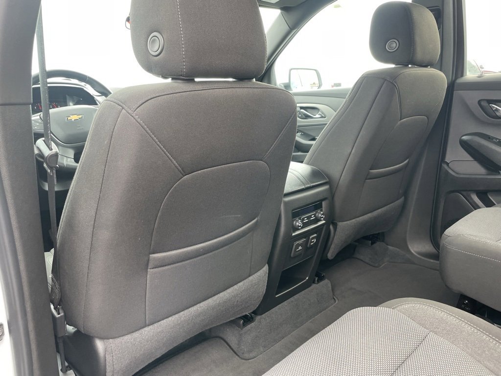 Used 2023 Chevrolet Traverse LT image 51