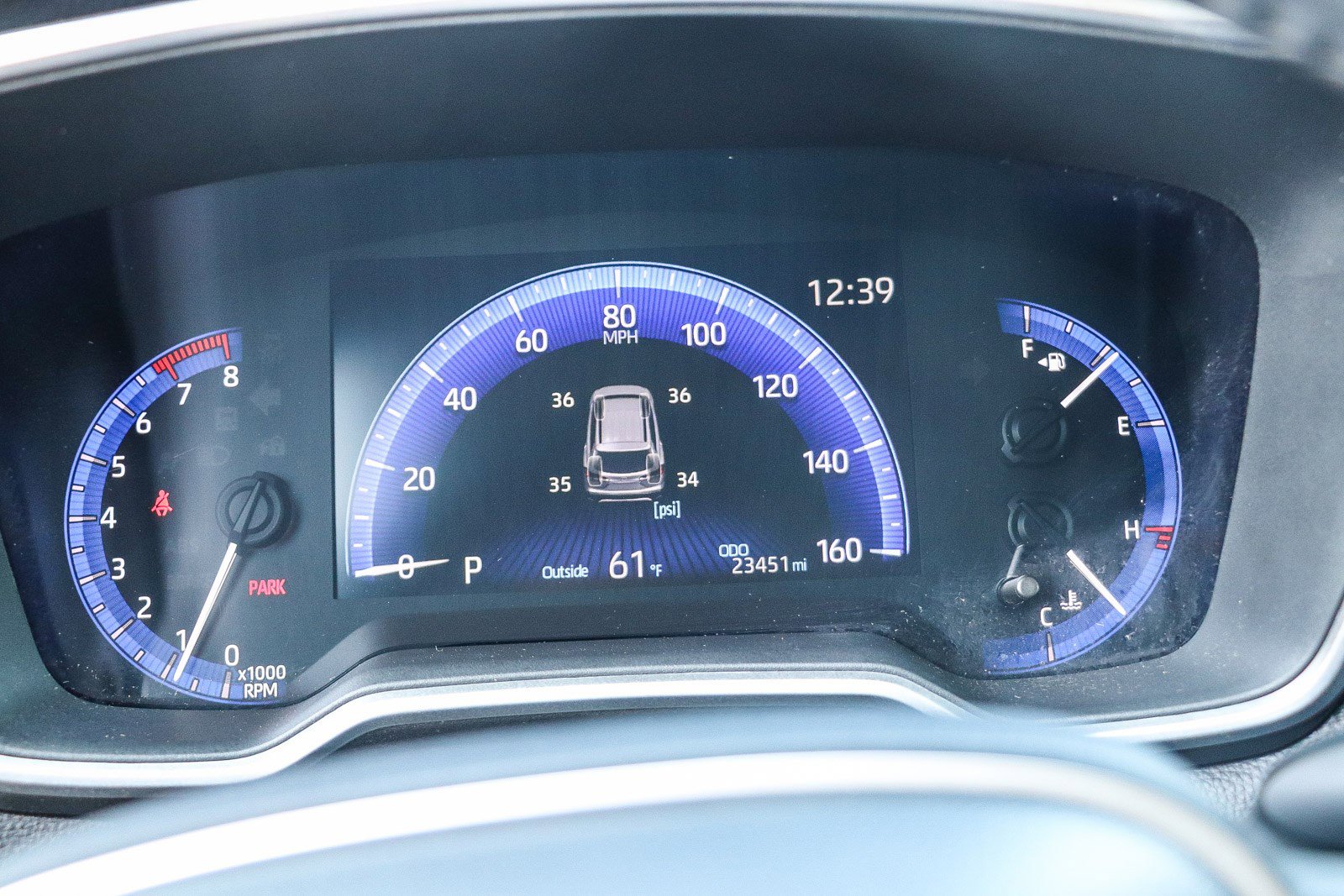 Certified 2022 Toyota Corolla Cross XLE image 25