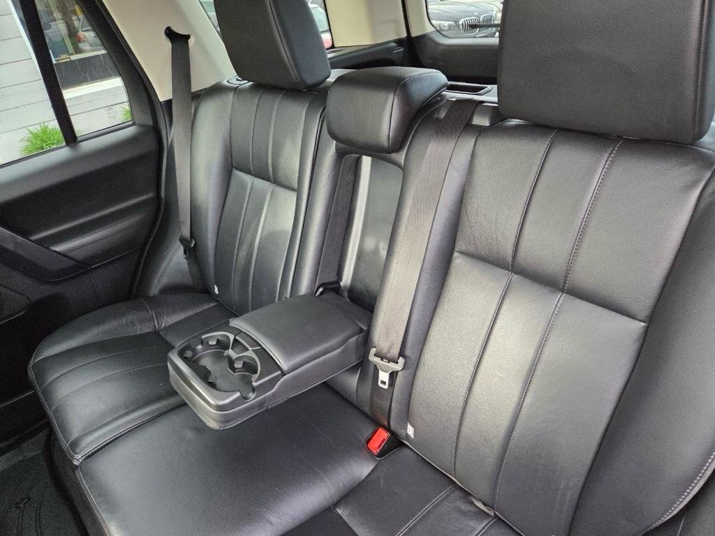 Used 2011 Land Rover LR2 HSE AWD/4WD image 13