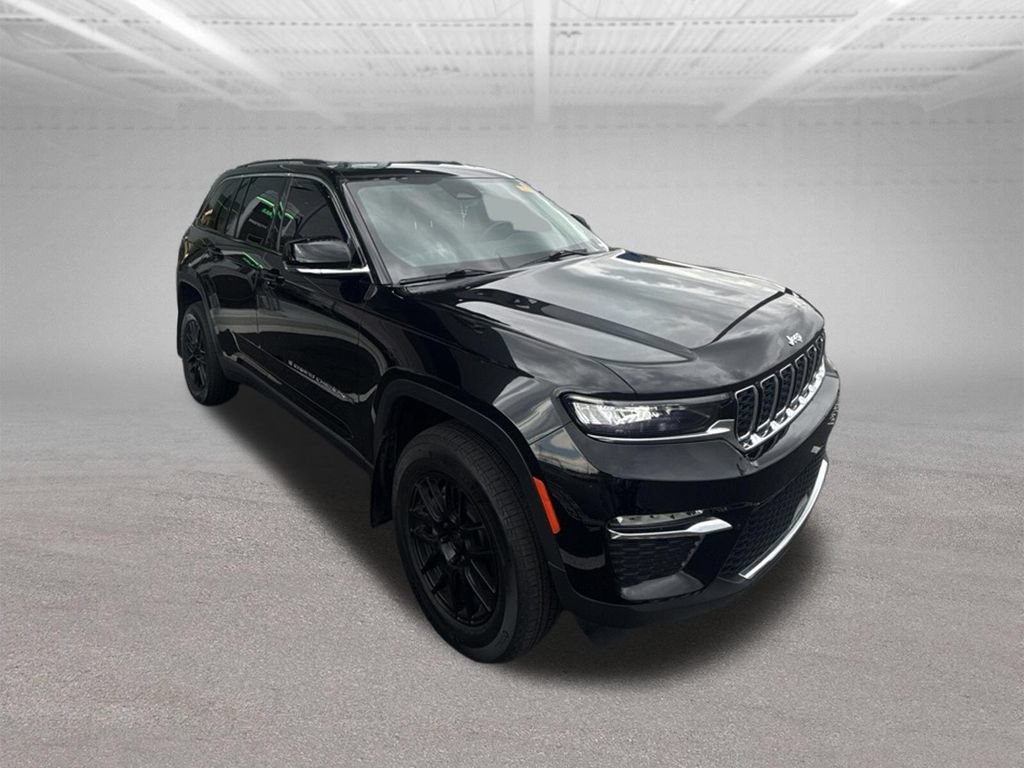 Used 2022 Jeep Grand Cherokee Limited AWD/4WD image 4