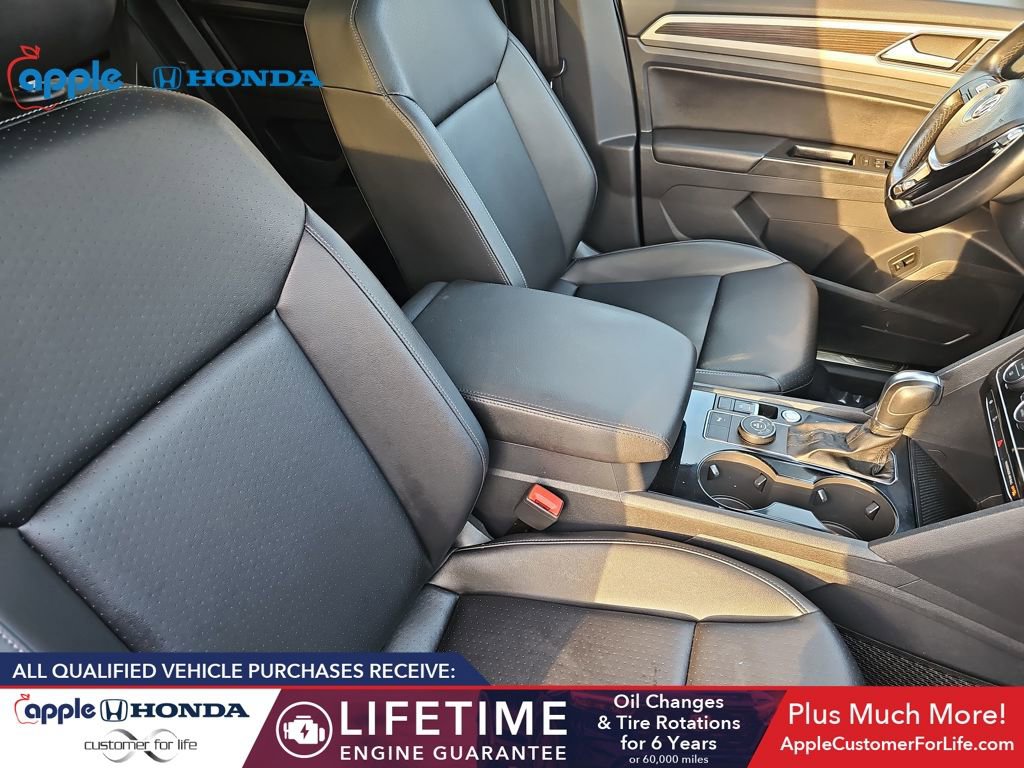 Used 2019 Volkswagen Atlas SEL R-Line image 32