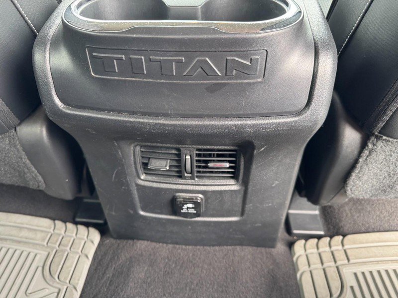 Used 2016 Nissan Titan PRO-4X image 16