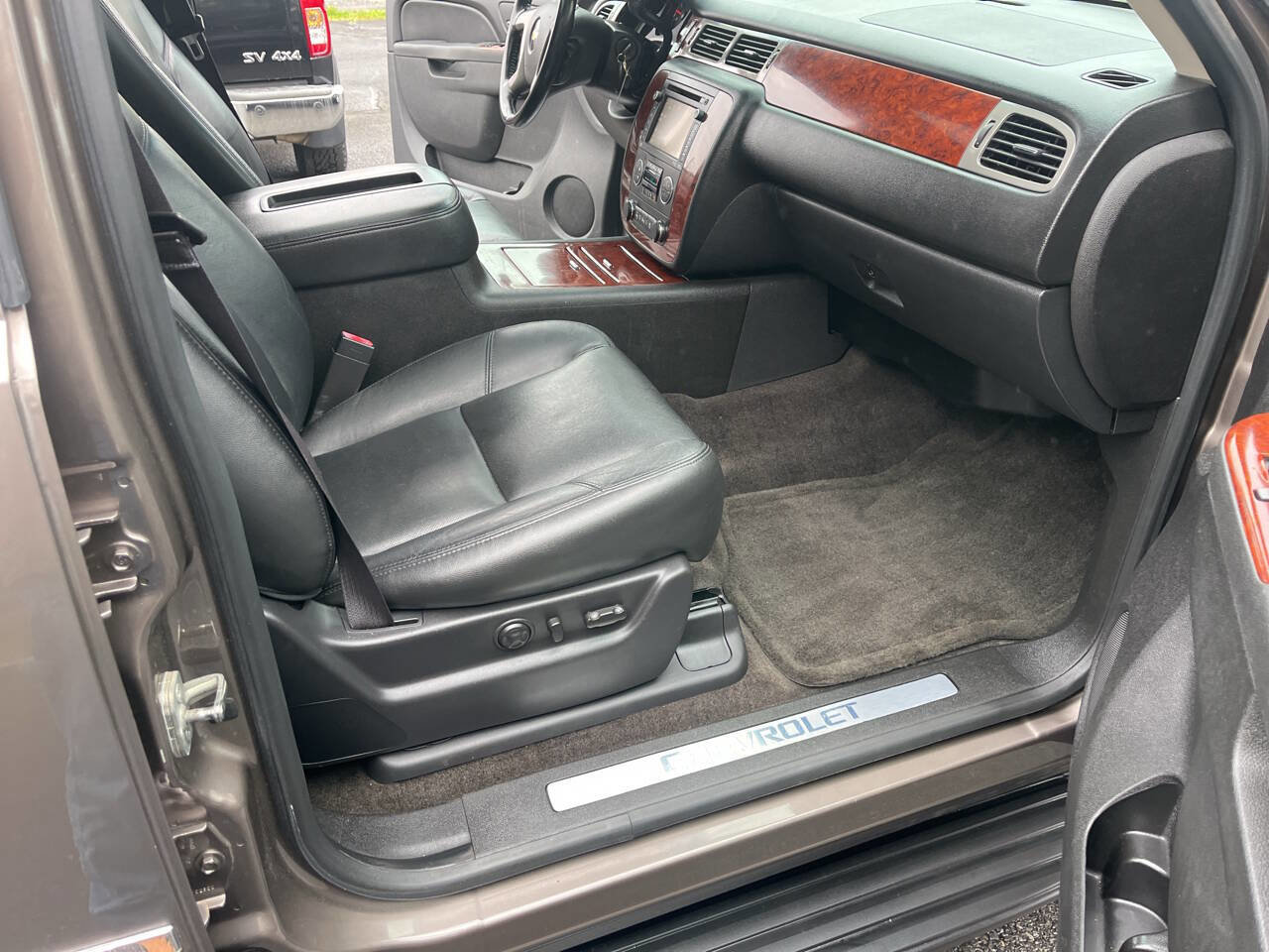 Used 2013 Chevrolet Tahoe LTZ image 39