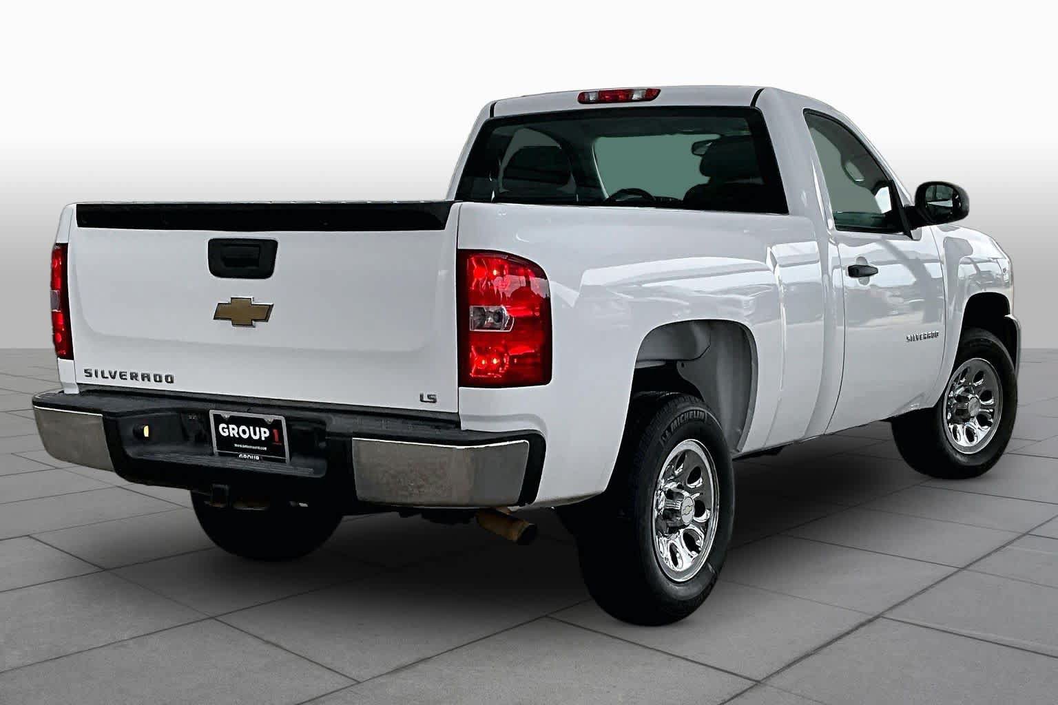 Used 2011 Chevrolet Silverado 1500 W/T w/ LS Package RWD image 11