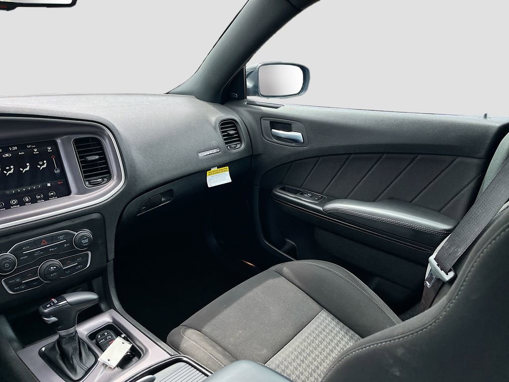 Used 2022 Dodge Charger R/T w/ Blacktop Package image 21