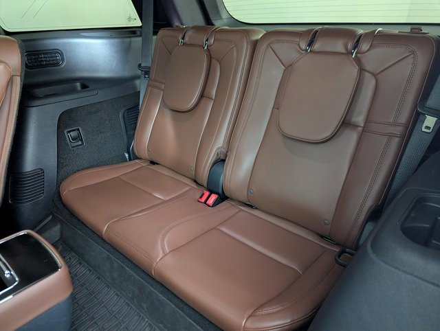 Used 2025 Lincoln Aviator Reserve w/ Equipment Group 201A image 18